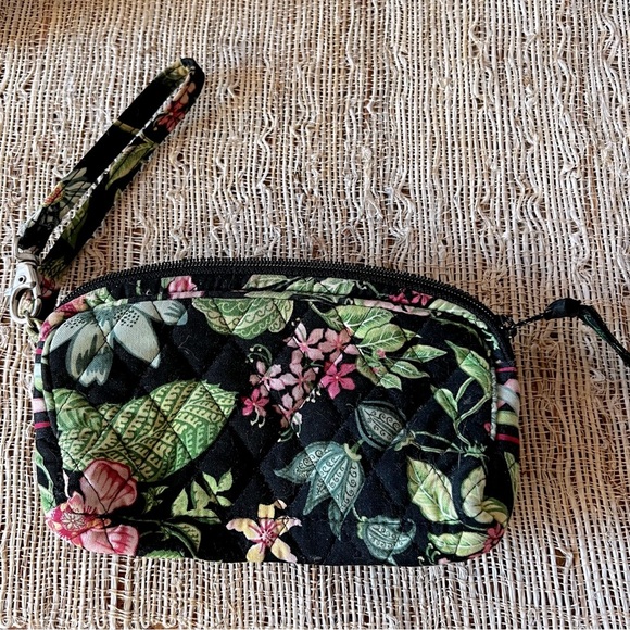 Vera Bradley green and black clutch - Picture 1 of 4
